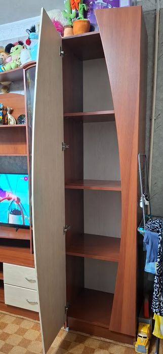 Продаётся стенка горка.