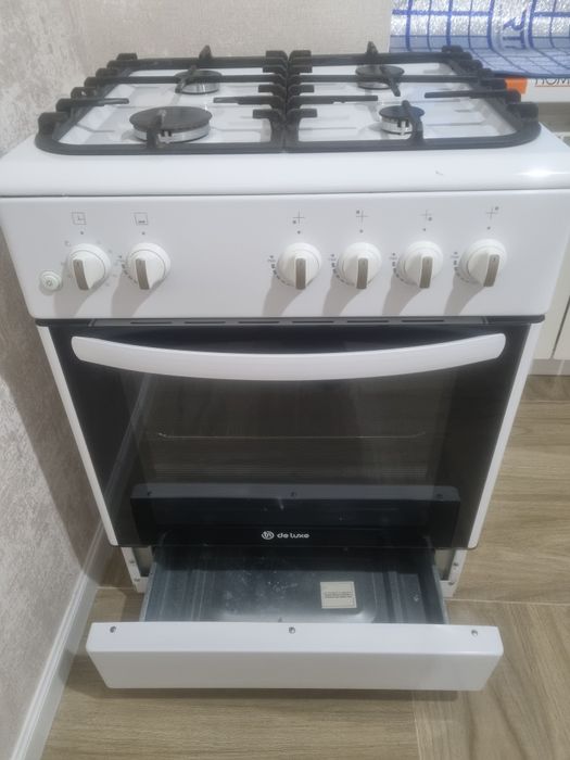 Газовая плита Delux