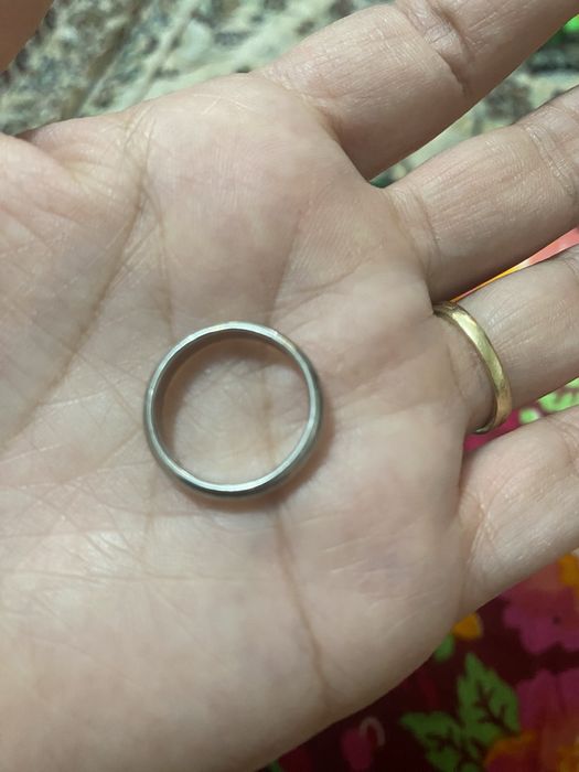 Кольцо обручальное из платины