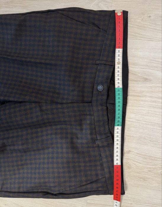 Costum barbatesc cu patratele