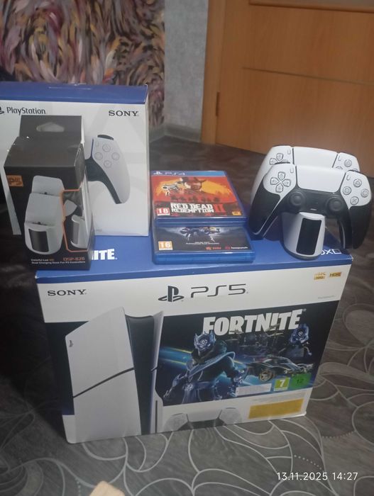 Продаю playstation 5 slim