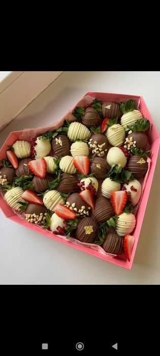 Дубайский шоколад Финики Клубника в шоколаде