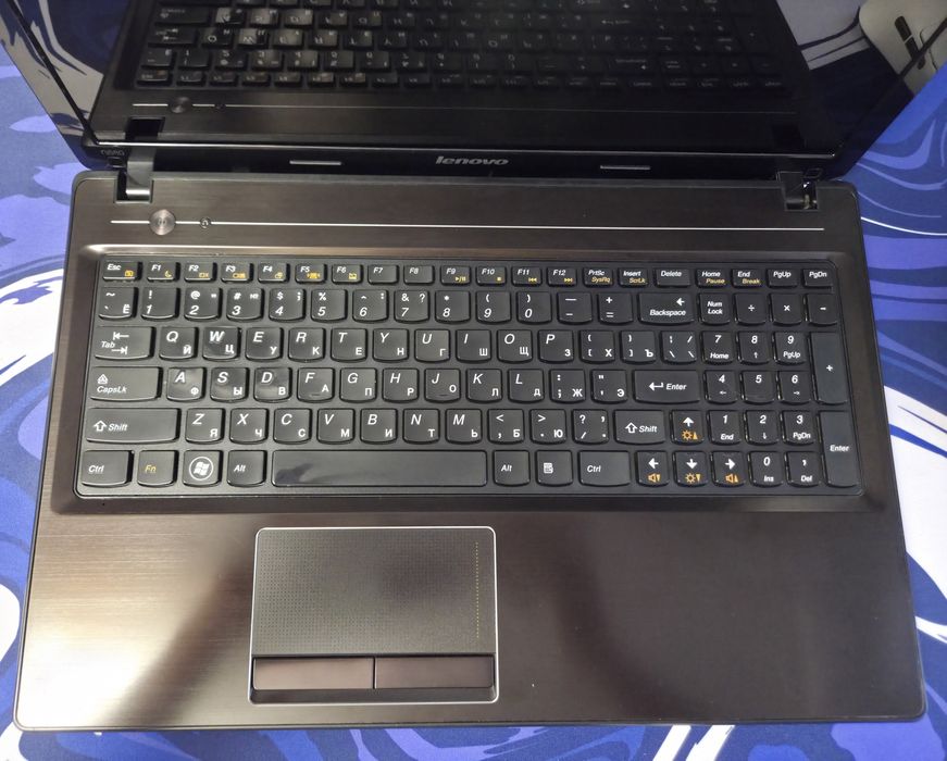 Продается ноутбук LENOVO