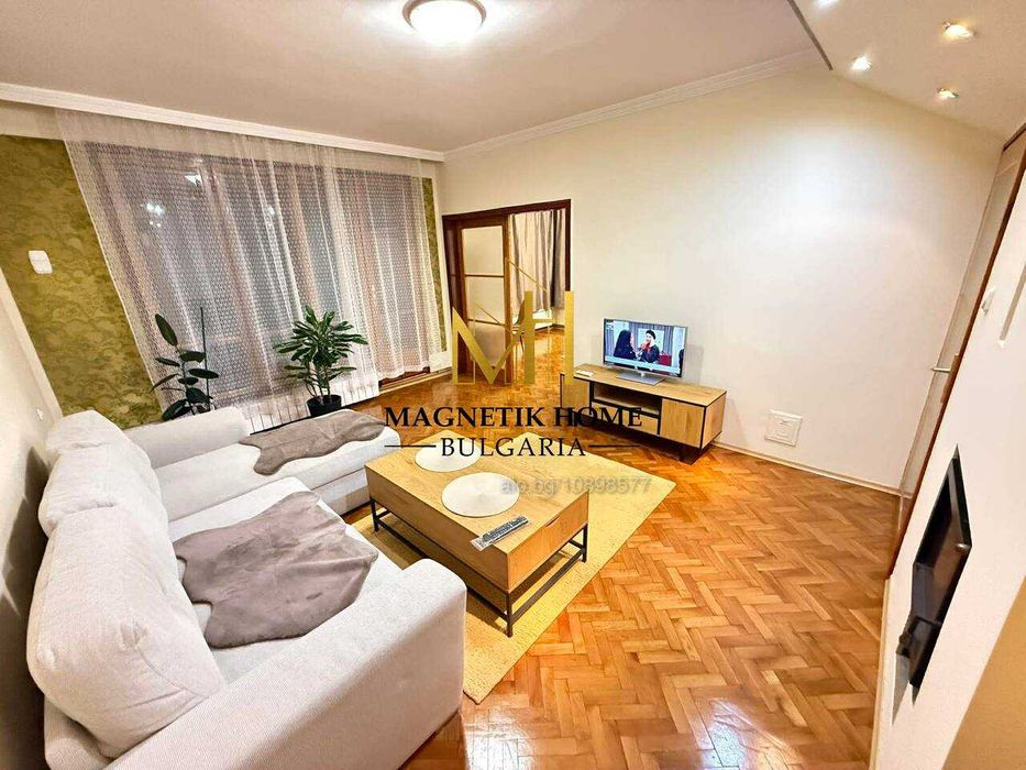 Автентичен ЧЕТИРИСТАЕН апартамент с ПАРНО в ж.к. Възраждане