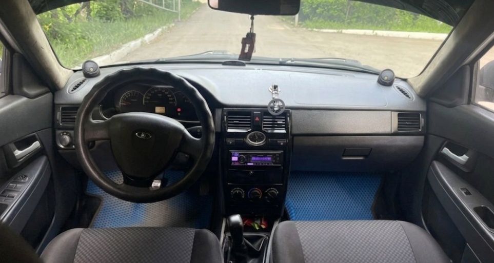 Lada Priora седан