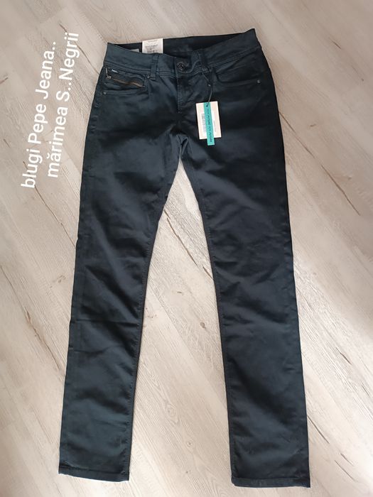 Blugi +cămașă noi..