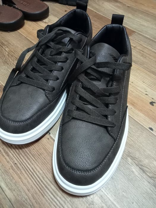 Кросовки новый 41 размер