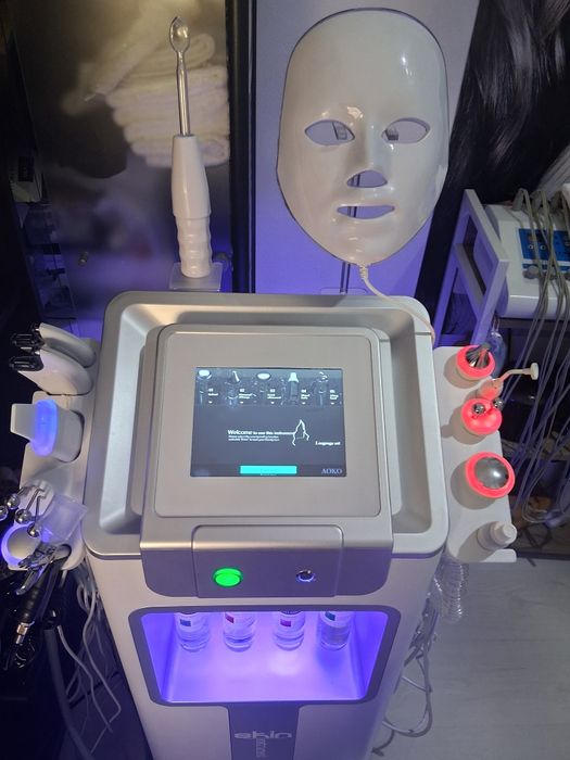 Combina cosmetică hidrodermabraziune