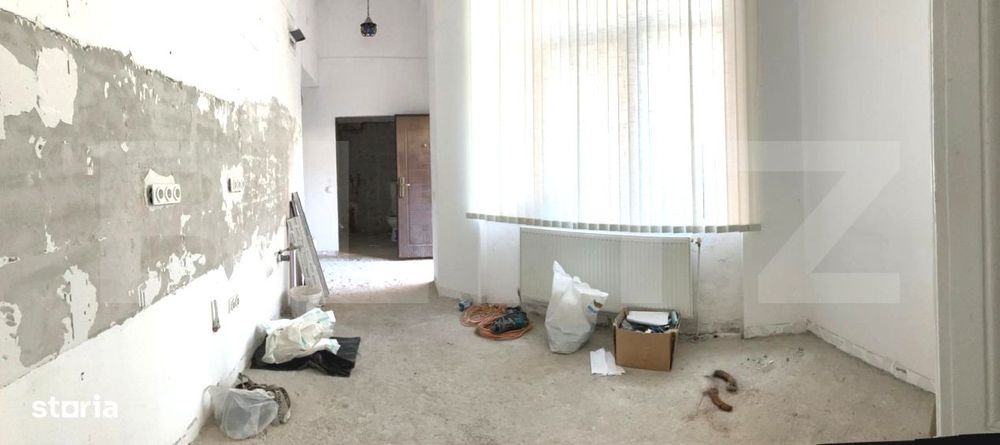 Apartament ultracentral, cu 3 camere, Curte Comuna