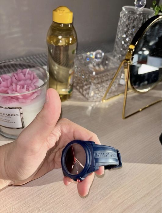 Часовник TOMMY HILFIGER AUSTIN - като нов!