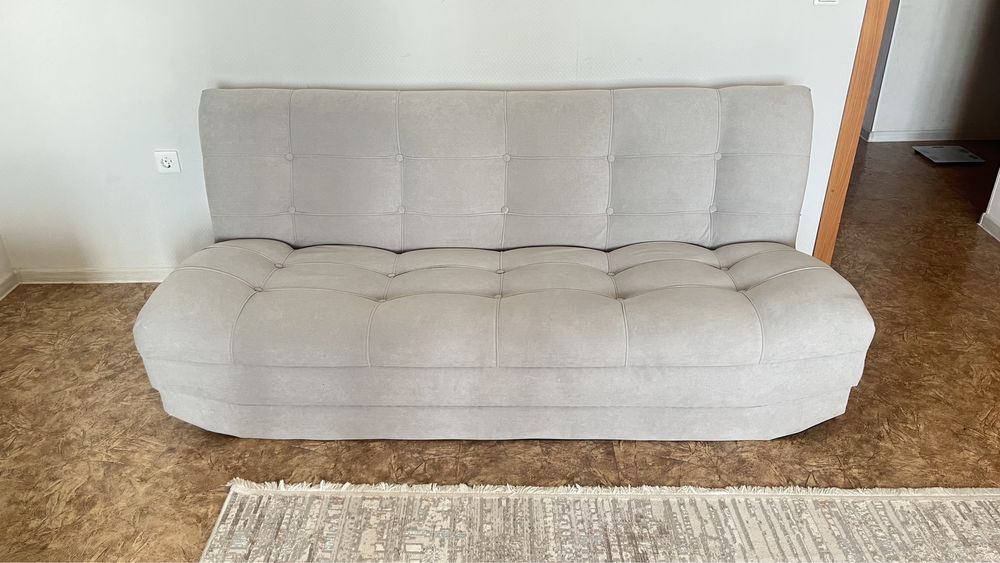 Продаю диван в отличным состоянии
