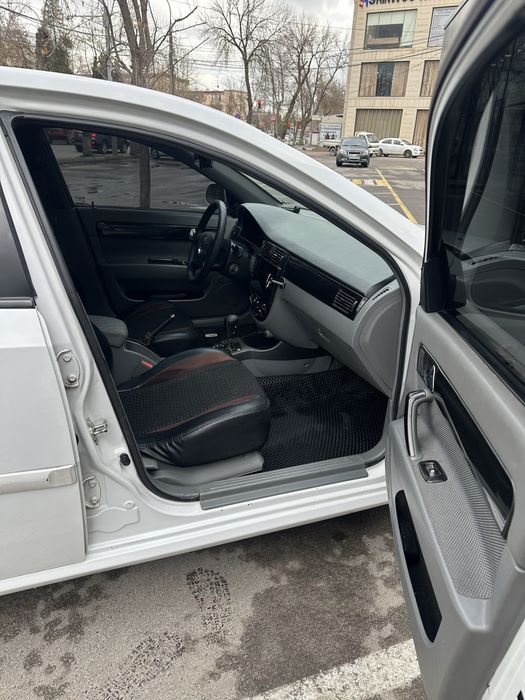 Ласетти Автомат 2009 года