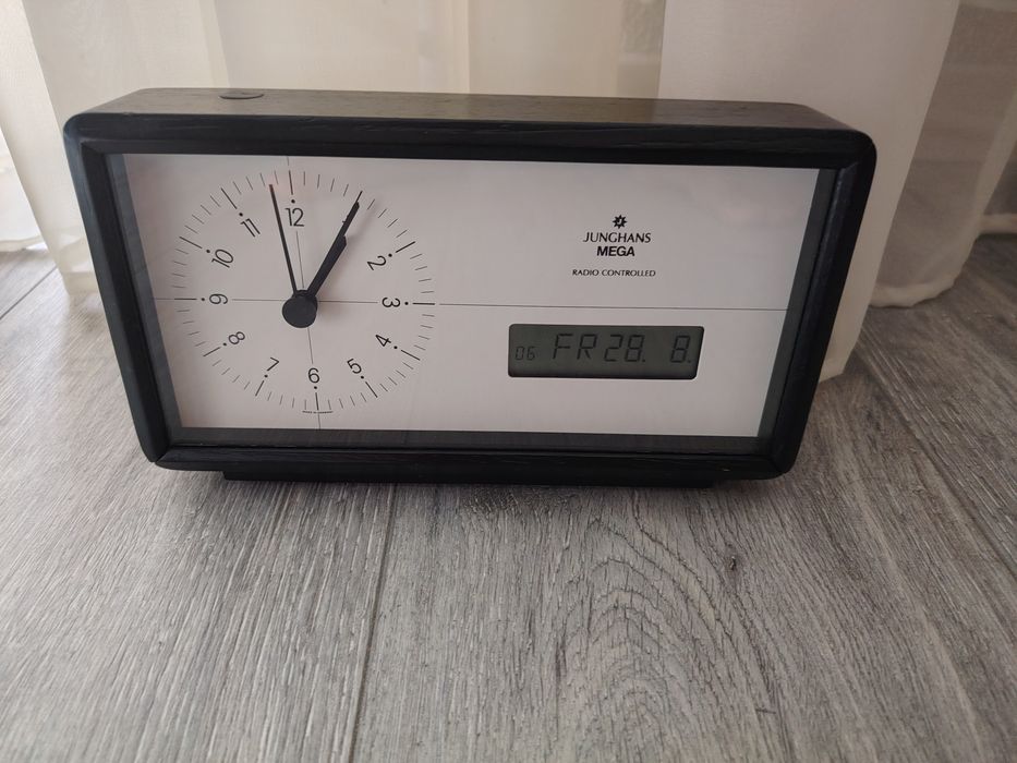 Ceas Jughans Radio controlat