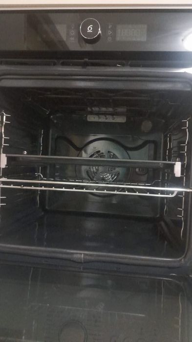 Vând cuptor electric