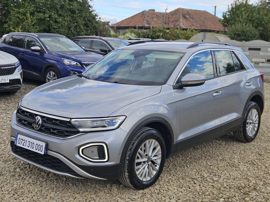Volkswagen T-Roc, 2.0 tdi, 150 cp, DSG, virtual cockpit, distronic, keyless, park assist, camera, I Q led
