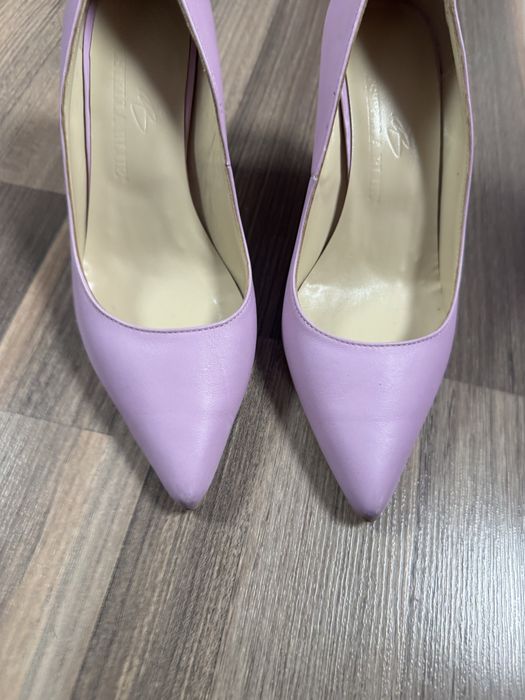 Pantofi din piele naturală nepurtați