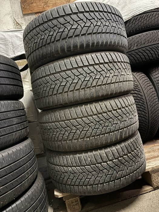 Зимни гуми 225/45/17 Dunlop
