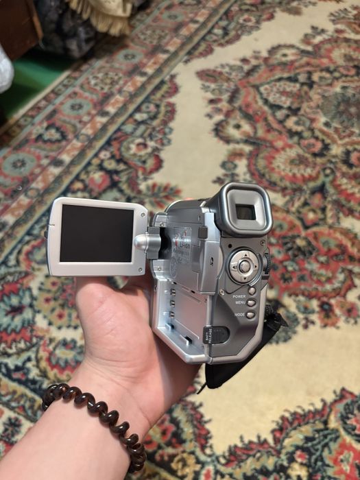 продам Sony DVX 801