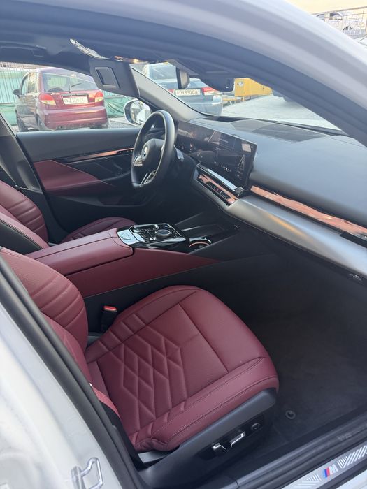 Bmw i5 40L Msport
