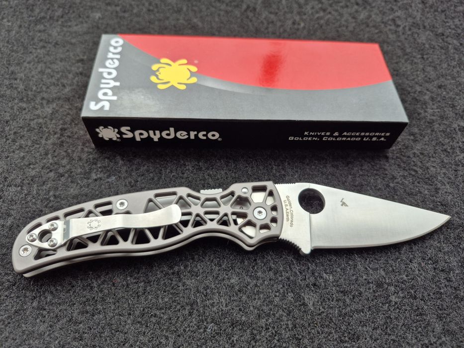 Сгъваем нож Spyderco Edgerati С266
