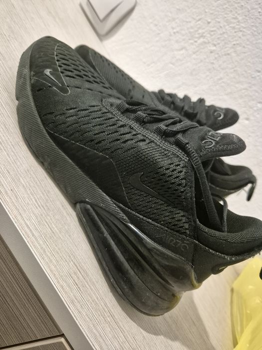 Маратонки Nike air max 270