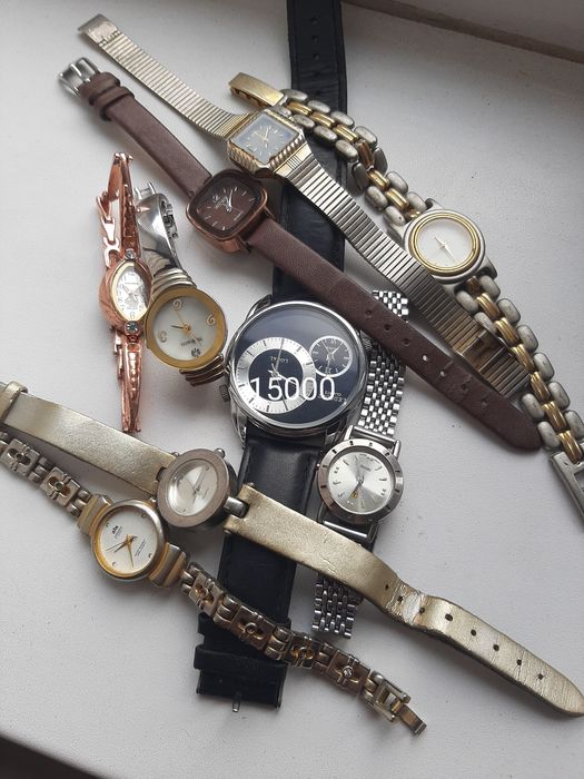 Продам часы наручные