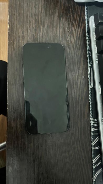 Продам айфон 15