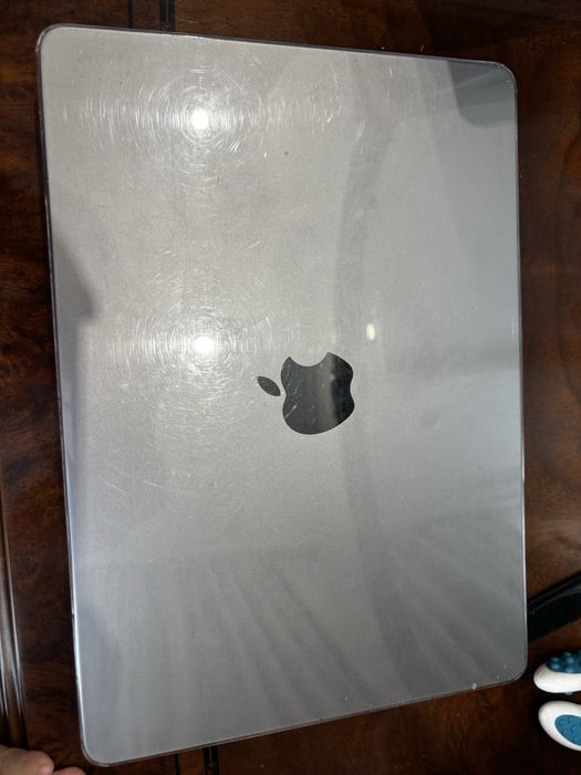 Макбук м2, состояние отлчное