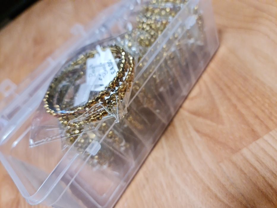 Женски гривни...