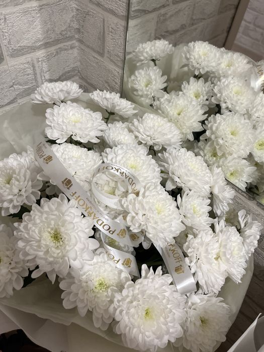 Свежие хризантемы