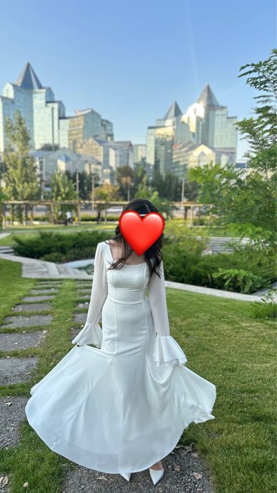 Белое шифоновое платье