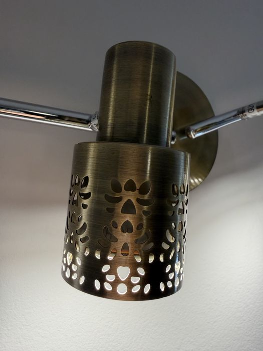 Lampa aplica spot cu 4 capete si brate reglabile