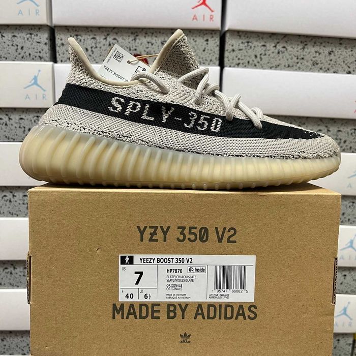 Adidasi Yeezy 350v2