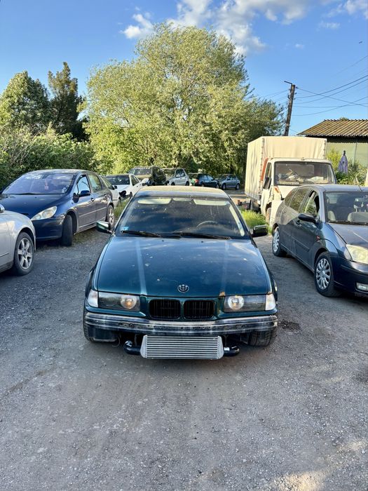 BMW 325 TDS седан