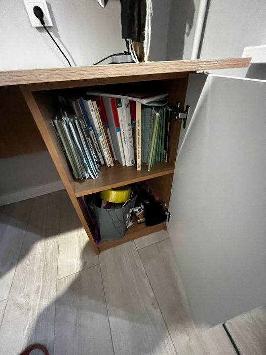 Компьютерный стол или письменный стол