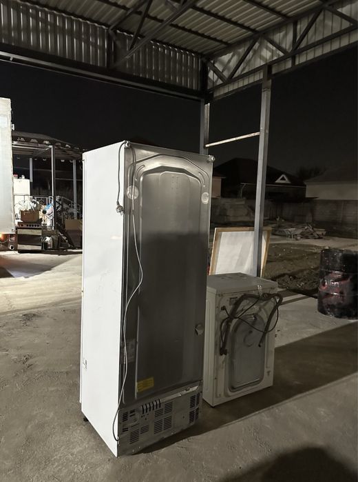 Холодилник Samsung