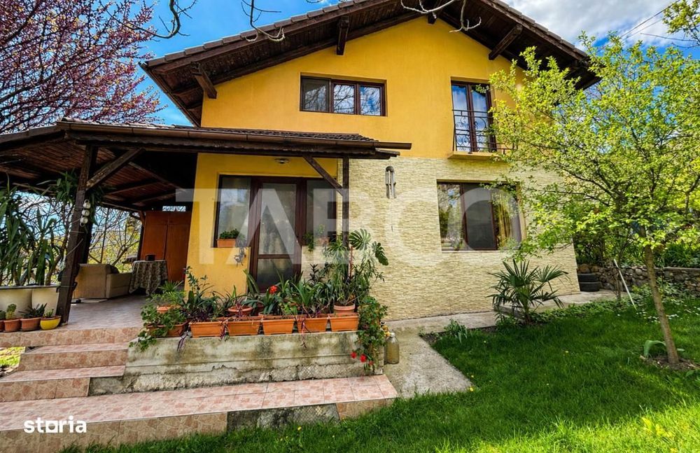 Casa individuala de vanzare in Grigorescu cu priveliste frumoasa