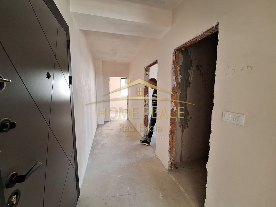 Тристаен апартамент, кв.Виница, 125.12 кв.м.