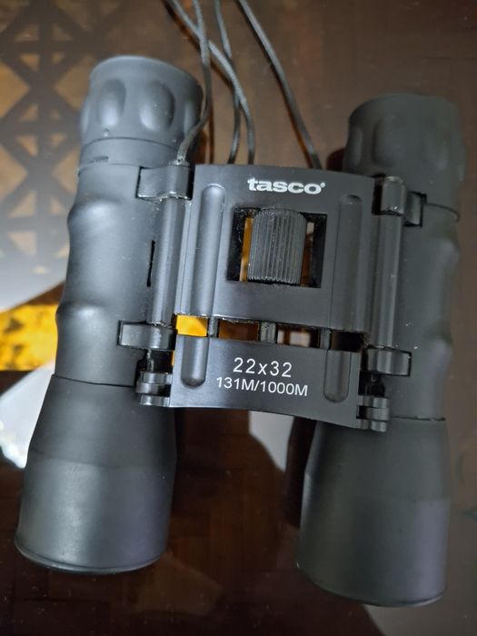 Бинокль tasco почти новый
