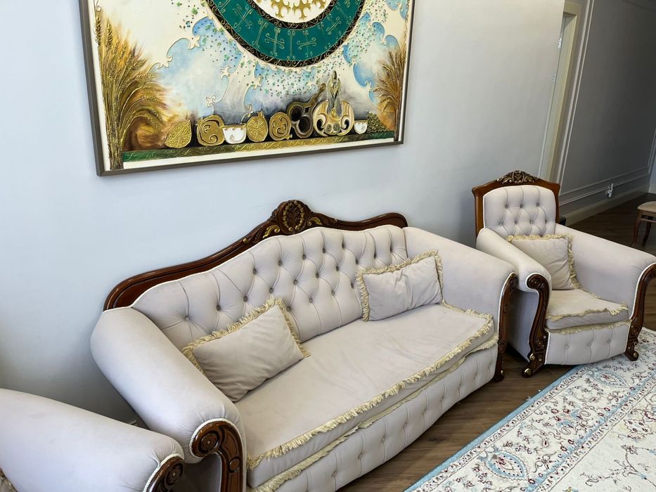 Диван и два кресла