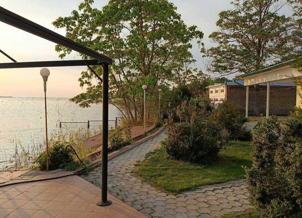 Продаётся зона отдыха (дача) на берегу Ташморя (первая линия).