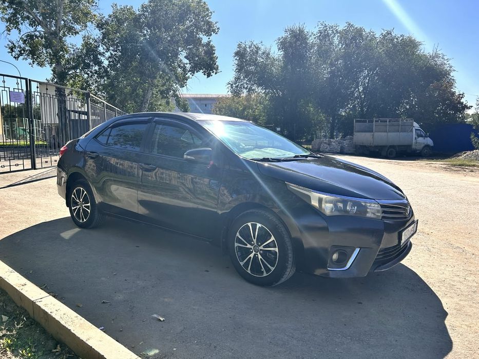 Авто транспорт TOYOTA COROLLA