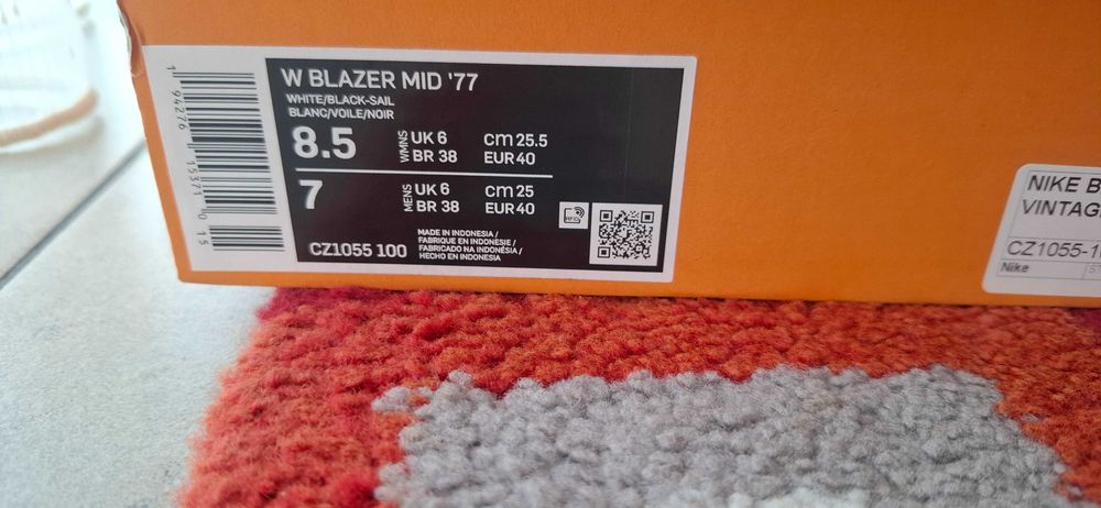 Nike  w blazer mid77