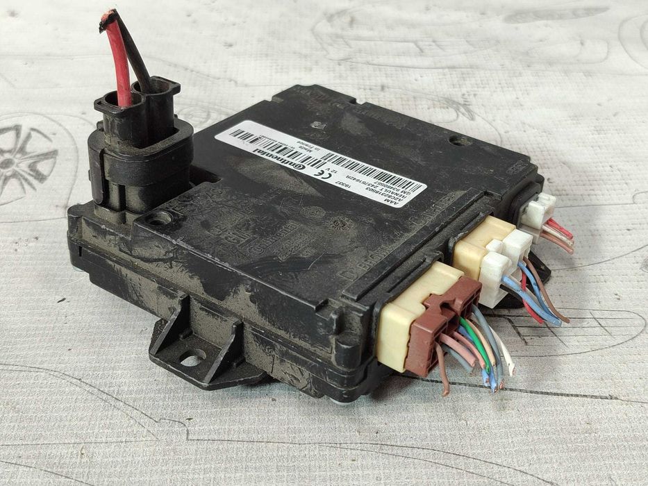 Modul control acces Keyless Go Renault Trafic III COD: 243751642R 2021 / [2014-] / (5G3)