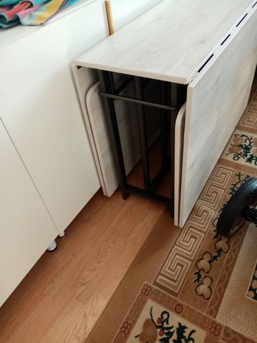 Стол, турник , асел печ сатылады