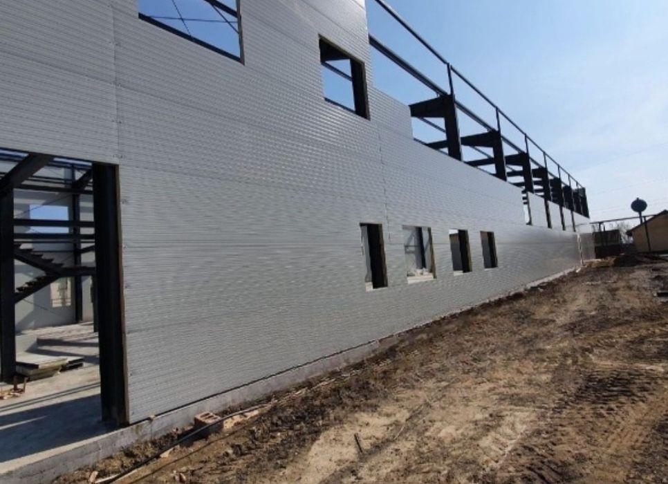 Montaj hale, panouri sandwich, structuri metalice, cuzineti hale