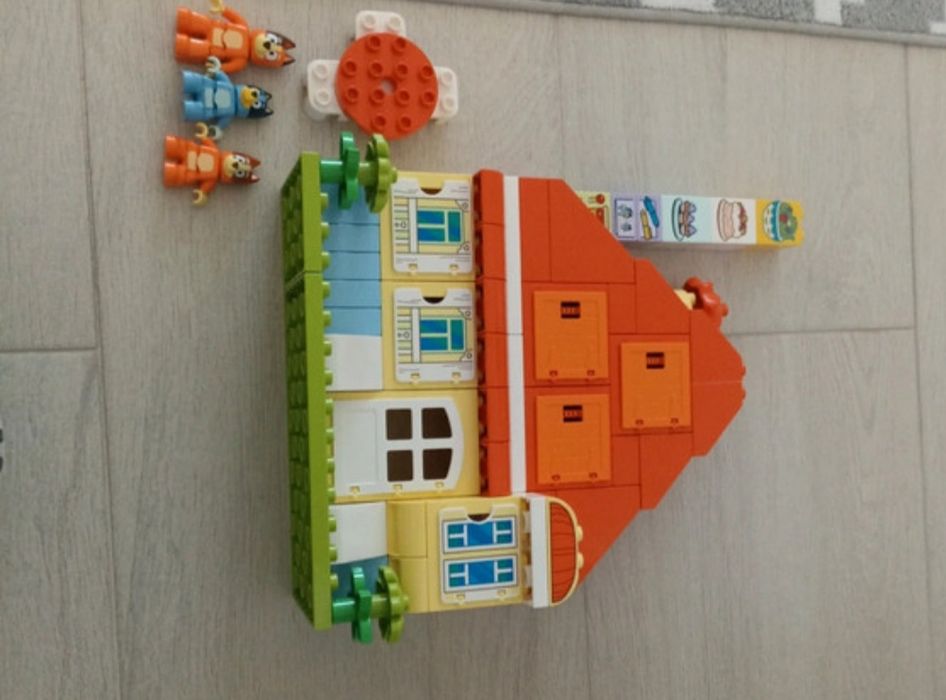 Lego Duplo ca nou Casa lui Bluey
