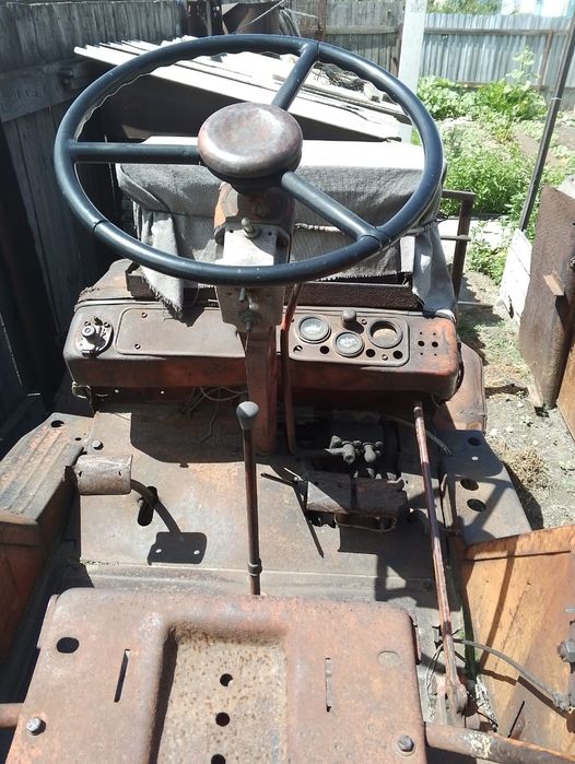 Продам трактор Т-25