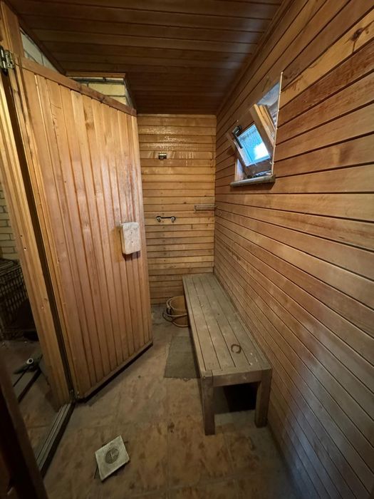 Баня б/у из брусов.
