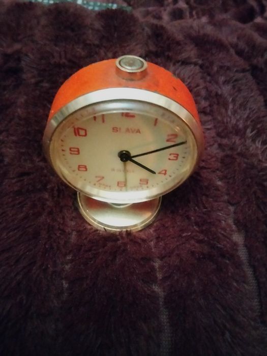 Руски будилник SLAVA